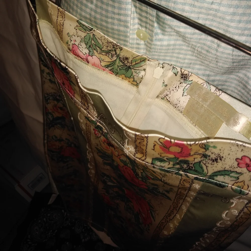 Floral Elegance Women's Pencil Skirt - Picture 8 of 8